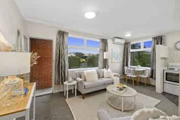 6 Te Rauparaha Street, Otaki