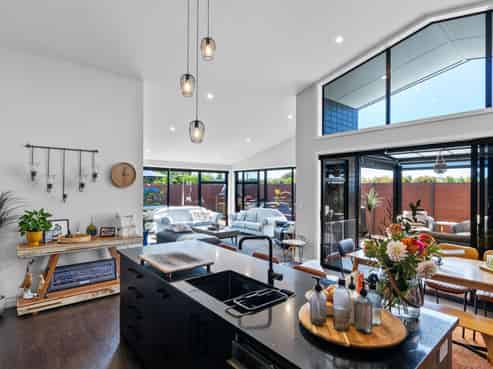 7 Phoenix Palms Grove, LEVIN