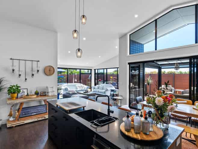 7 Phoenix Palms Grove, LEVIN