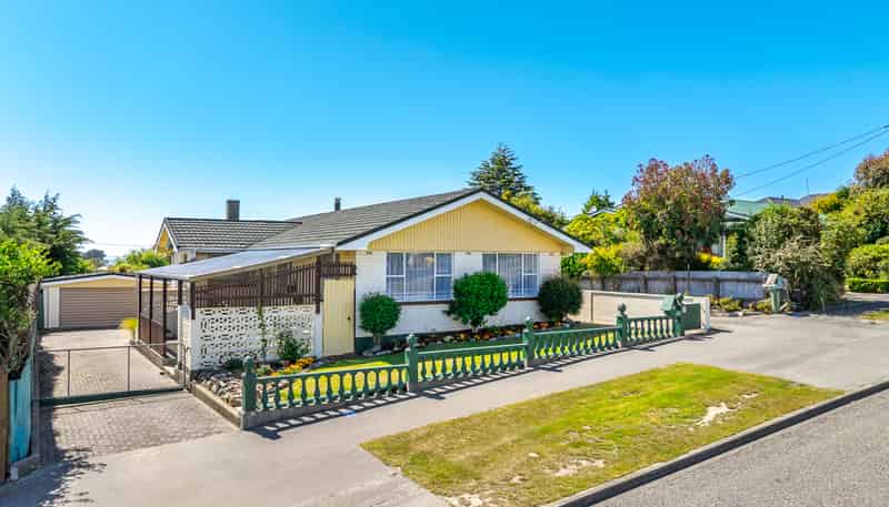 13 Cross Street, Marchwiel