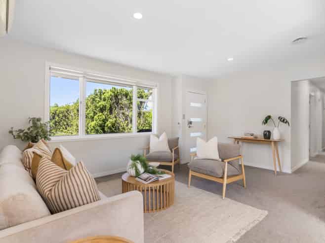 39 Fairclough Road, Beach Haven