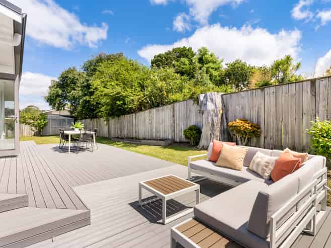 39 Fairclough Road, Beach Haven