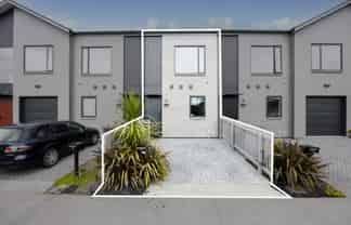7 Oyster Drive, Whenuapai