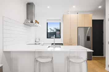 7 Oyster Drive, Whenuapai