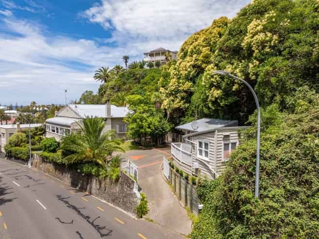 10 Milton Road, Bluff Hill