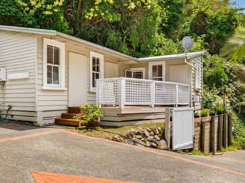 10 Milton Road, Bluff Hill