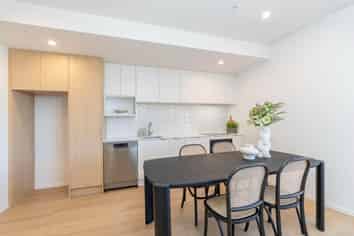 Unit209/2A Te Ara Taurapa, Point Chevalier