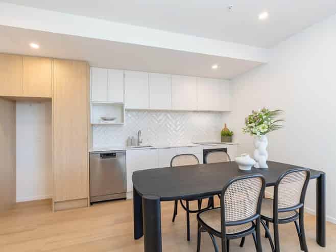 Unit209/2A Te Ara Taurapa, Point Chevalier