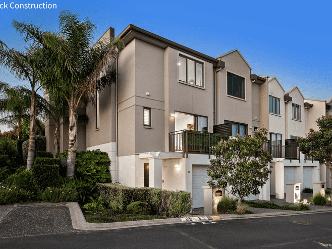 96 Naples Way, Albany