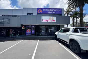 160m2 Commercial, Office or Retail Space