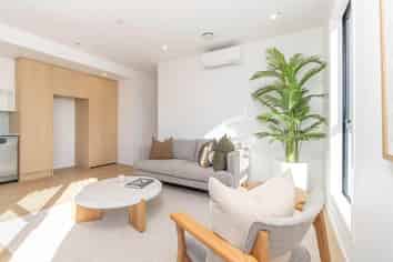 Unit102/2A Te Ara Taurapa, Point Chevalier