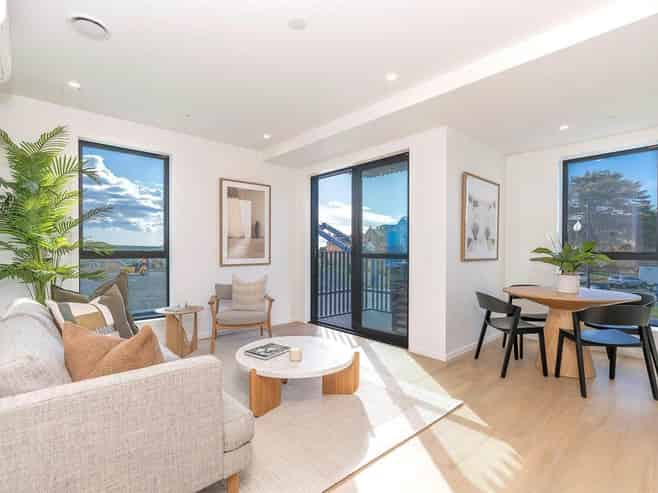 Unit102/2A Te Ara Taurapa, Point Chevalier