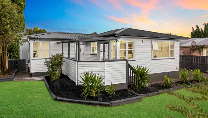 27 Belgrave Place, Papakura