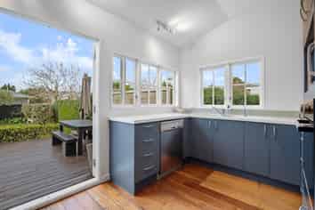 4 Halesowen Avenue, Sandringham