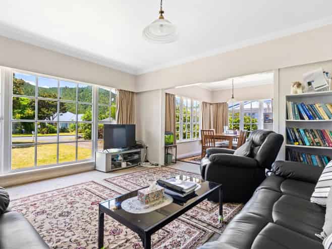 24 Lovatt Crescent, Kensington