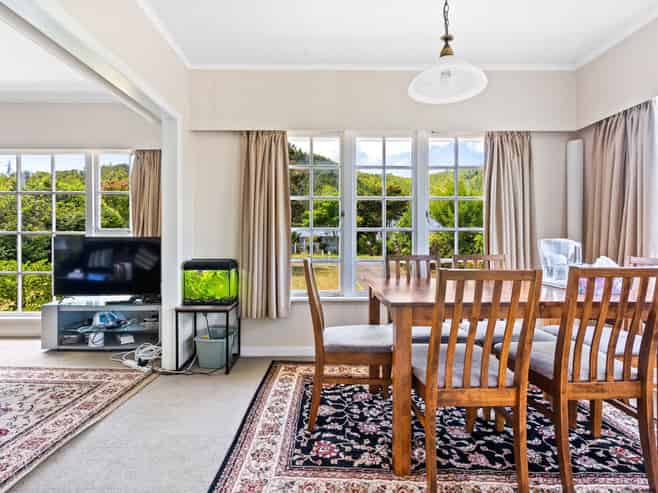 24 Lovatt Crescent, Kensington