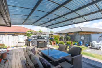 49 Stoneleigh Drive, Chartwell