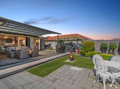 49 Stoneleigh Drive, Chartwell