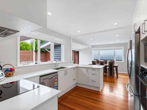 15 Matipo Road, Te Atatu Peninsula