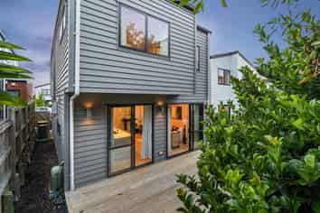 15 Mita Road, Silverdale