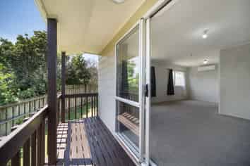 2/6 Bundena Place, Clendon Park