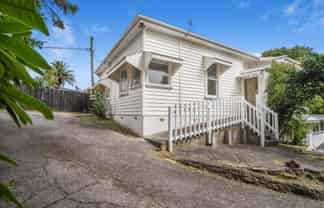 17 Awaroa Road, Sunnyvale