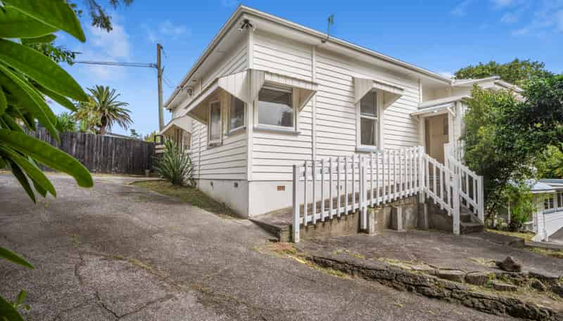 17 Awaroa Road, Sunnyvale