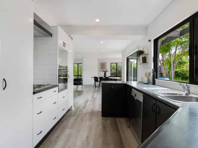 659A Beach Road, Rothesay Bay