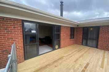 28A Beach Road, Pahurehure