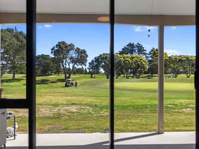 200 Oceanbeach Road, Mount Maunganui