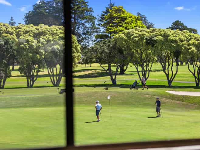 200 Oceanbeach Road, Mount Maunganui