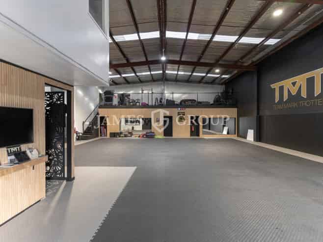 Superb Industrial & Functional Yard Space