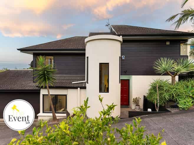 1/142 Sunset Road, Unsworth Heights