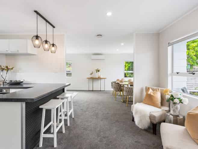 69 Athena Drive, Totara Vale