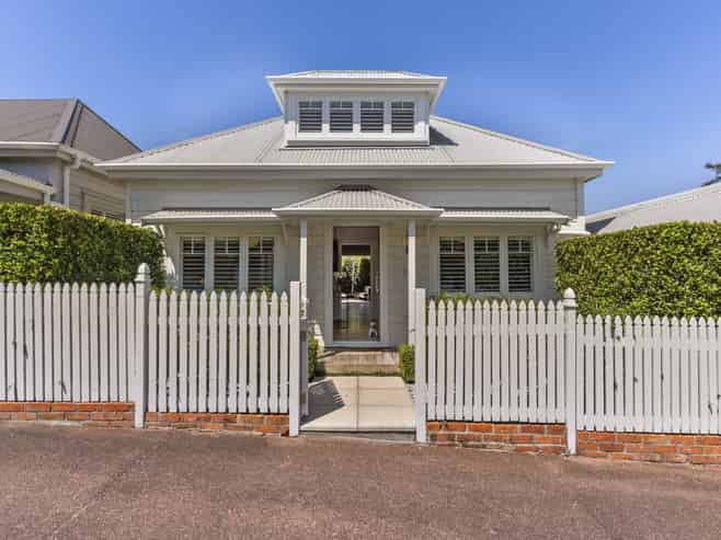 76 Brighton Road, Parnell