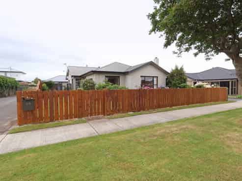 23 Salford Street, Windsor