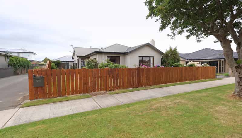 23 Salford Street, Windsor