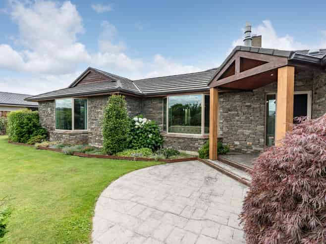 15 Fenty Place, Mosgiel