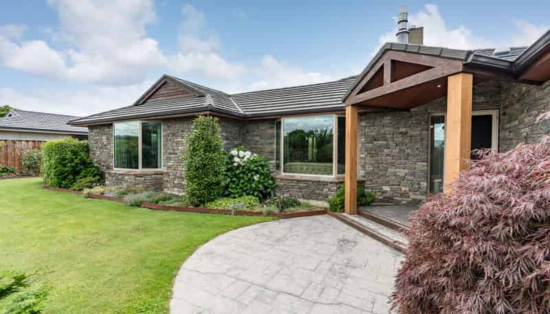 15 Fenty Place, Mosgiel