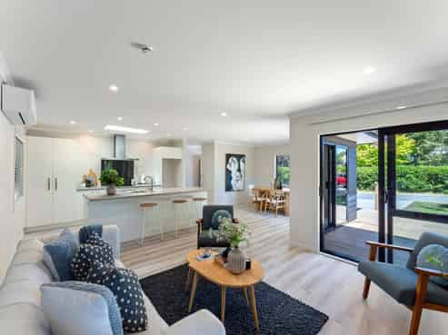 62 Awanui Drive, WAIKANAE