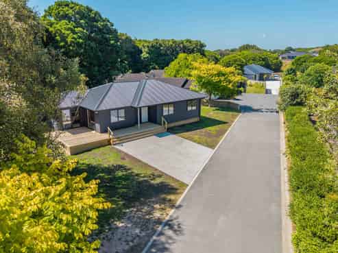 62 Awanui Drive, WAIKANAE