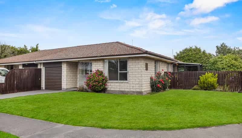 1/55 Stillwater Avenue, Burwood