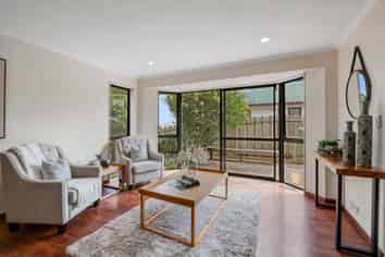 26 Black Teal Close, Unsworth Heights