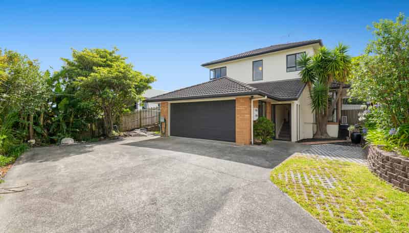 26 Black Teal Close, Unsworth Heights