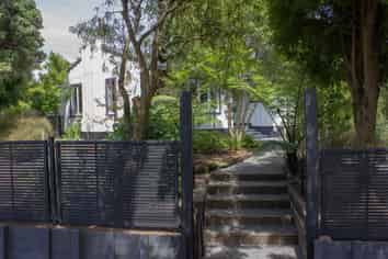 84 Govett Avenue, Frankleigh Park