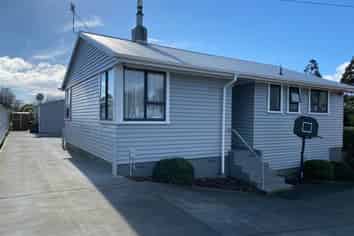 28 Warwick Road, Stratford