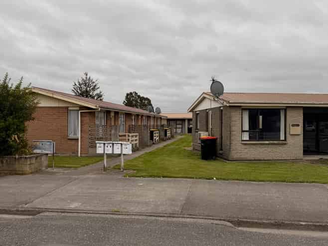 1-12/71 Main Street, Gore