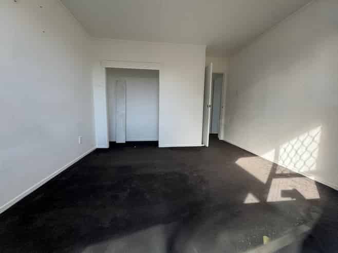 1/37 John Walker Drive, Manurewa