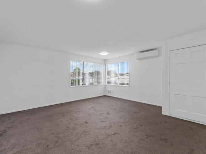 1/37 John Walker Drive, Manurewa