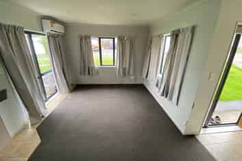 35 Hilltop Road, Flat Bush